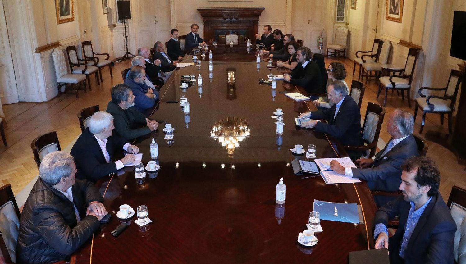 Coronavirus COVID-19- el Gobierno analizoacute con representantes sectoriales la apertura paulatina del aislamiento social obligatorio