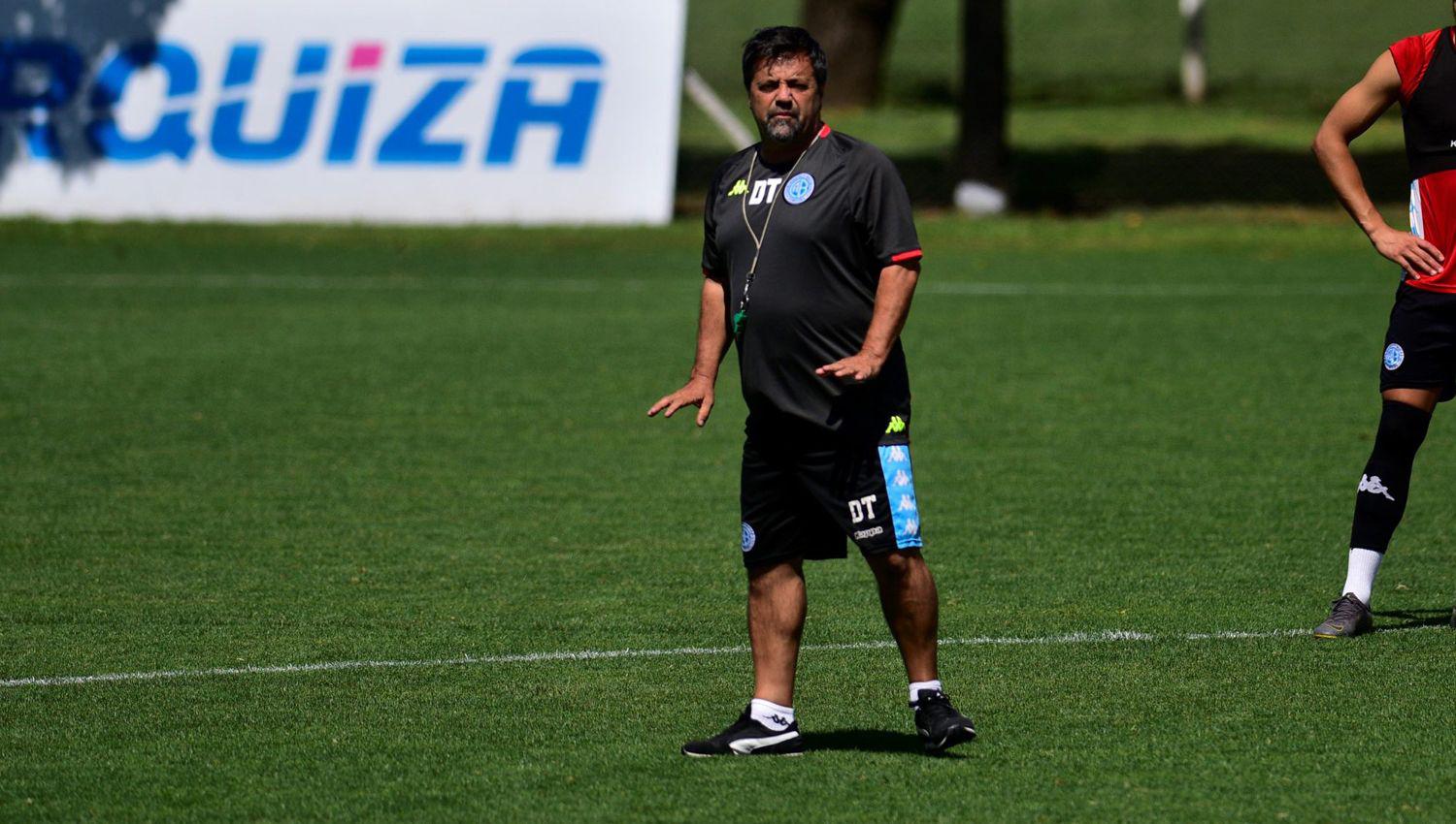 Caruso Lombardi pidió un bono especial para los técnicos ante el parate del f�tbol por el coronavirus