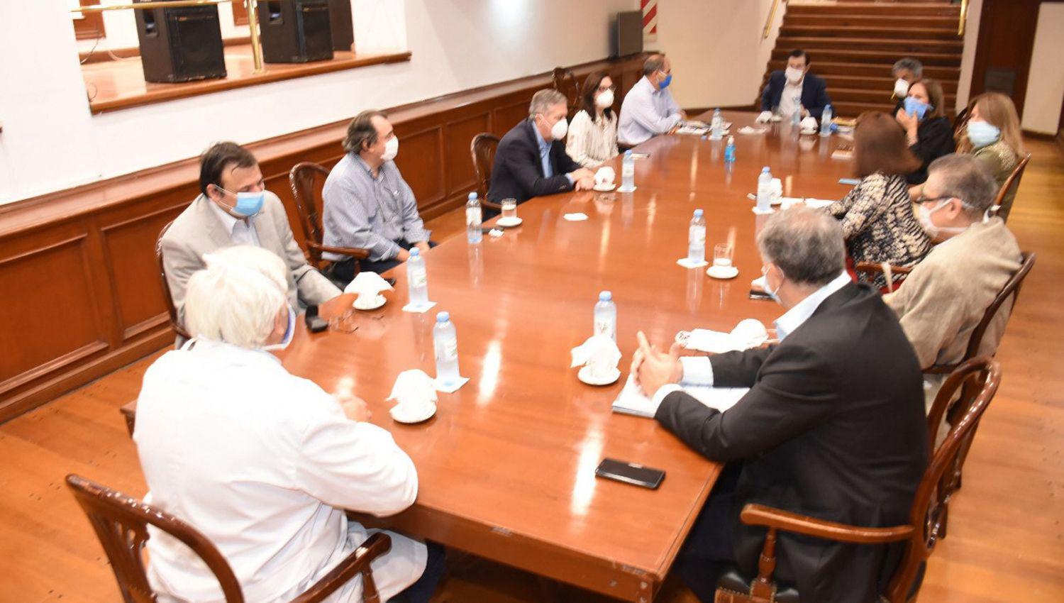 El mandatario y sus ministros respetaron esta medida de prevención