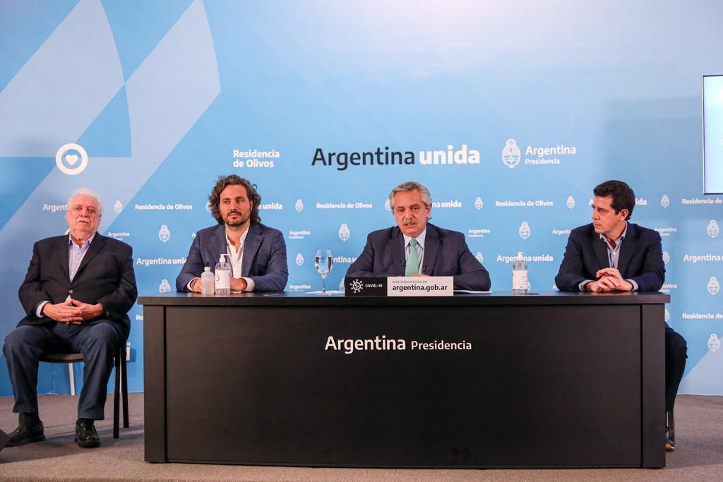 Alberto Fernaacutendez firmaraacute un decreto para una cuarentena administrada hasta el 26 de abril
