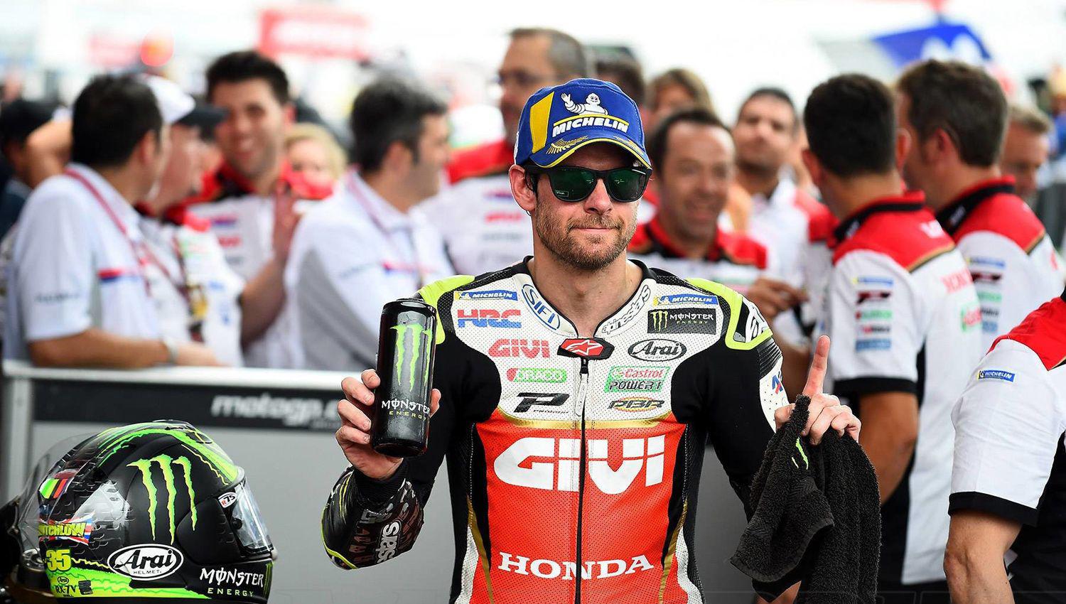 Crutchlow que el pasado año aseguró que el retiro entraba en su cabeza dice hoy que quiere seguir
