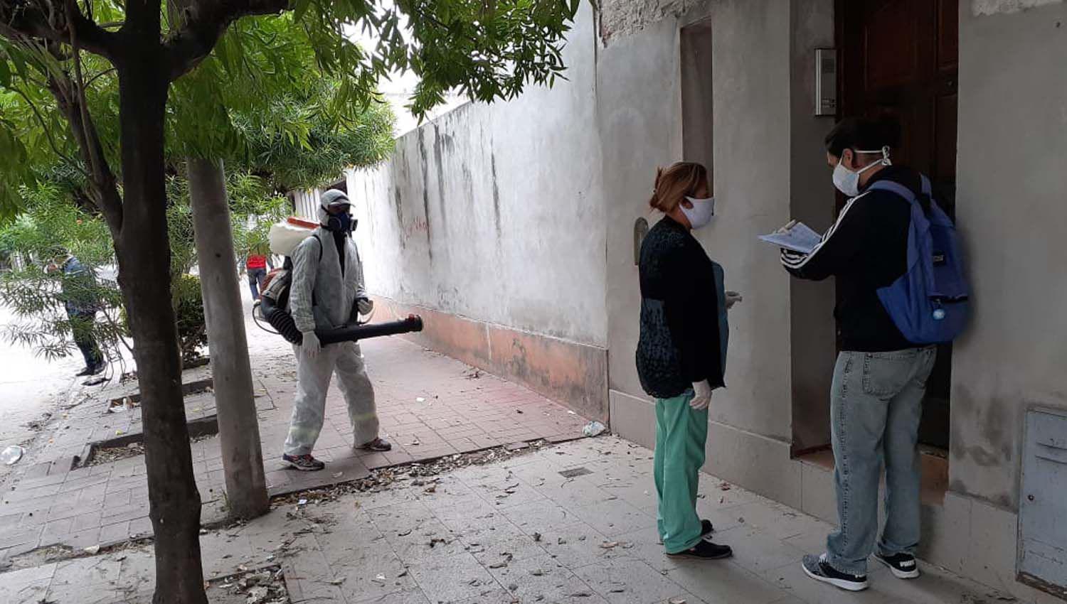 El municipio capitalino realizoacute jornada de sensibilizacioacuten por dengue