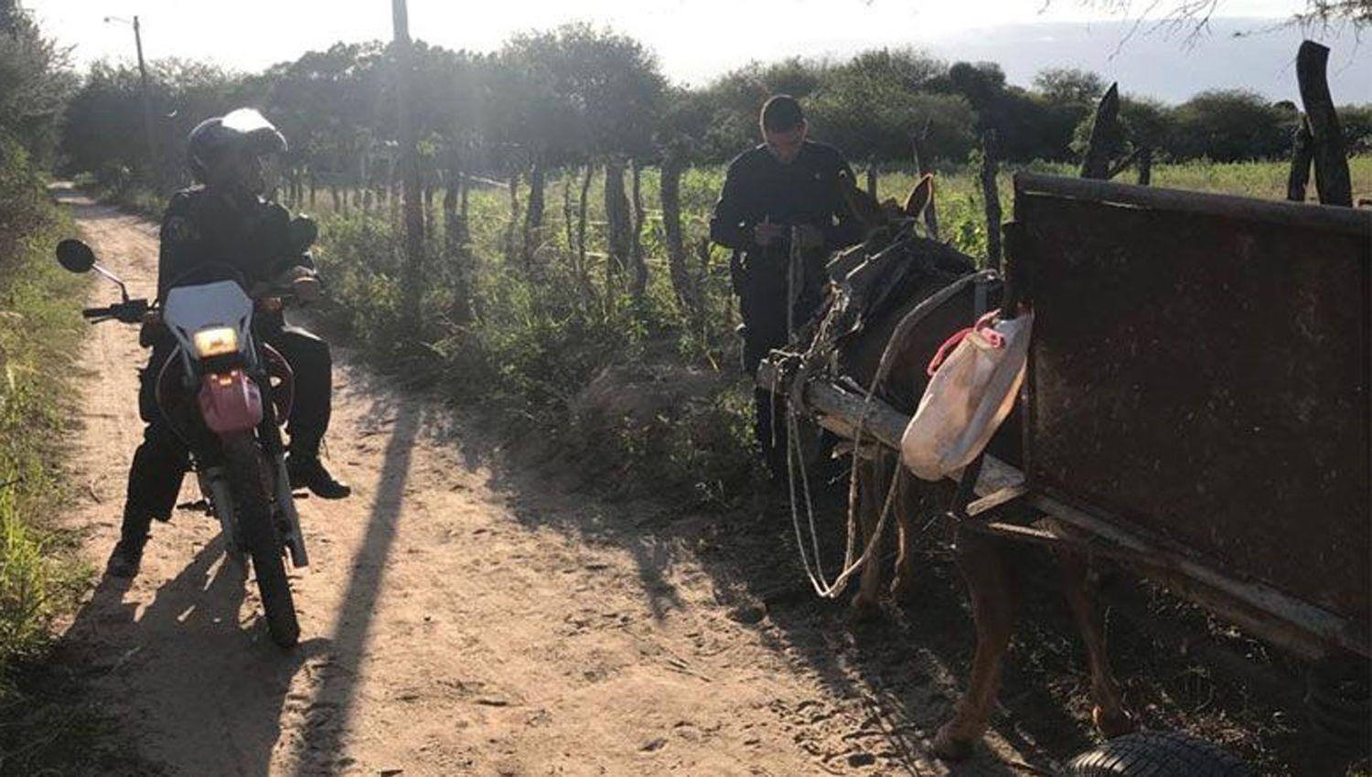 Organizaron carrera de caballos y huyeron al ver a la Policiacutea- dos menores fueron atrapados