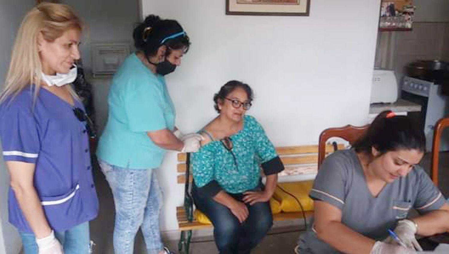 Anuncian segunda etapa de la aplicacioacuten de la vacuna antigripal en La Banda