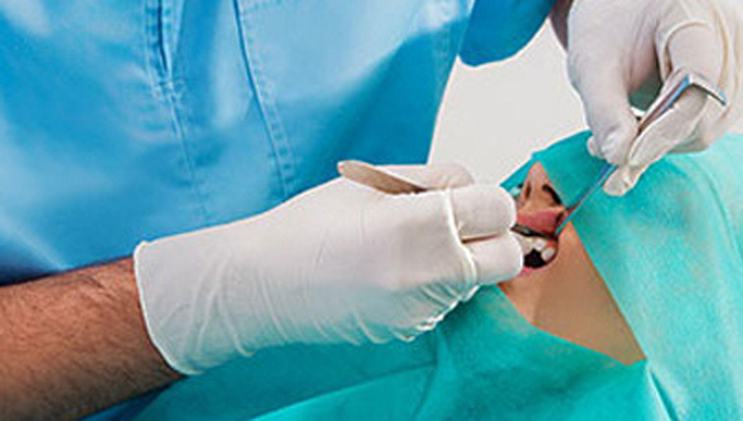 Los odontoacutelogos y el coronavirus- coacutemo es la  asistencia en los consultorios de la provincia