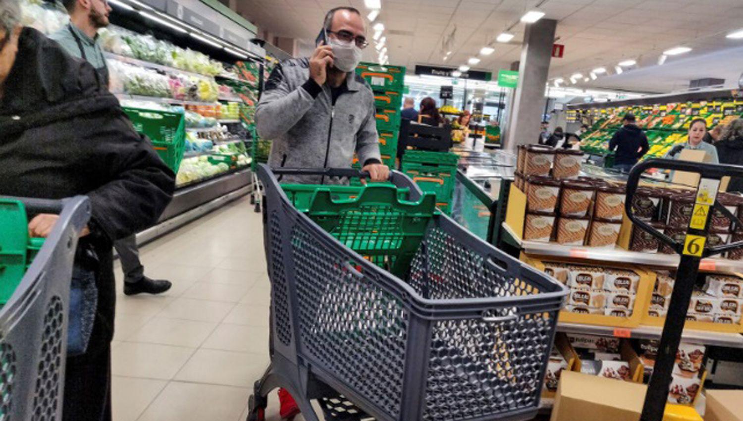 Alimentos fue el tercer rubro con ms aumento luego de Educacion y
de Comunicaciones