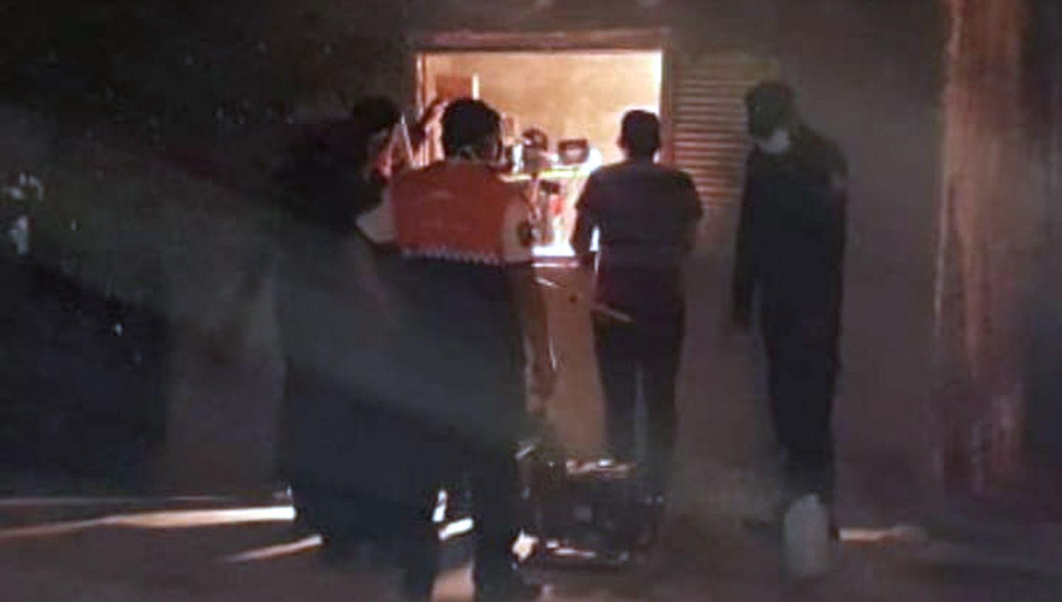 Expertos de Criminalística secuestraron herramientas del interior de la habitación de Ávila