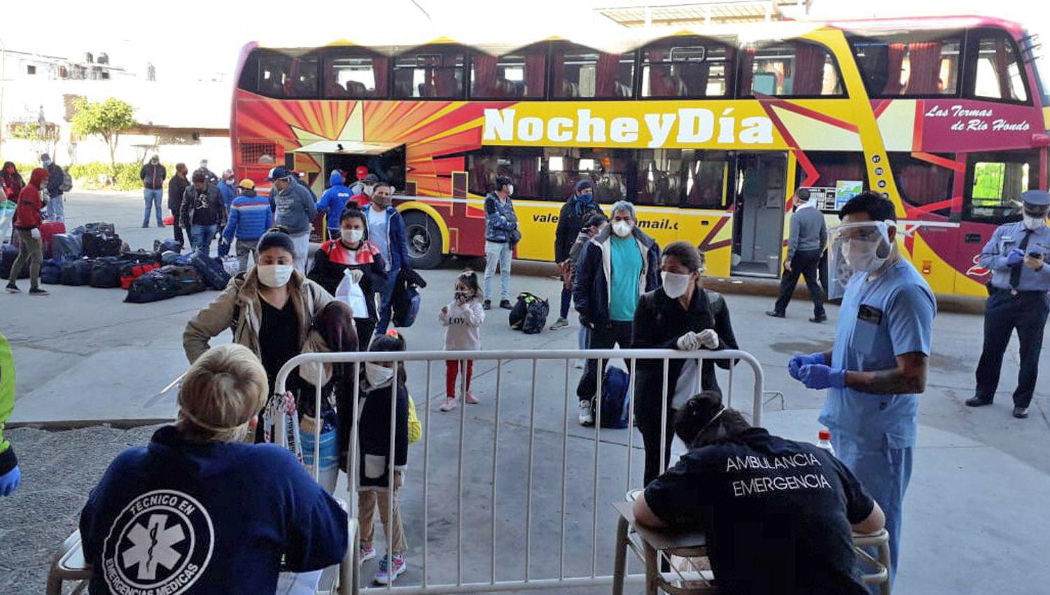 Se realizaron los controles de salud a todos los pasajeros y ahora deben cumplir con la cuarentena