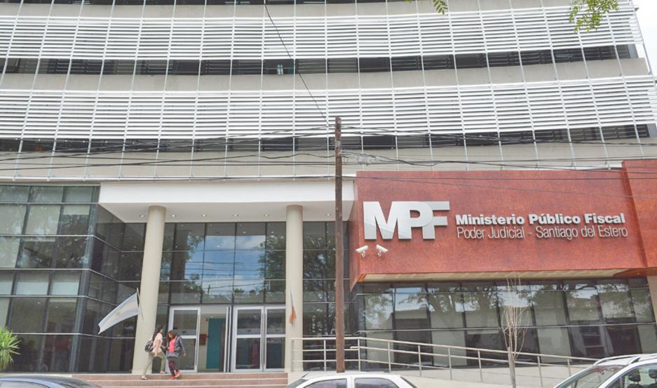 El hijo del organizador de eventos de coacutemics lo denunciaraacute ante la Justicia