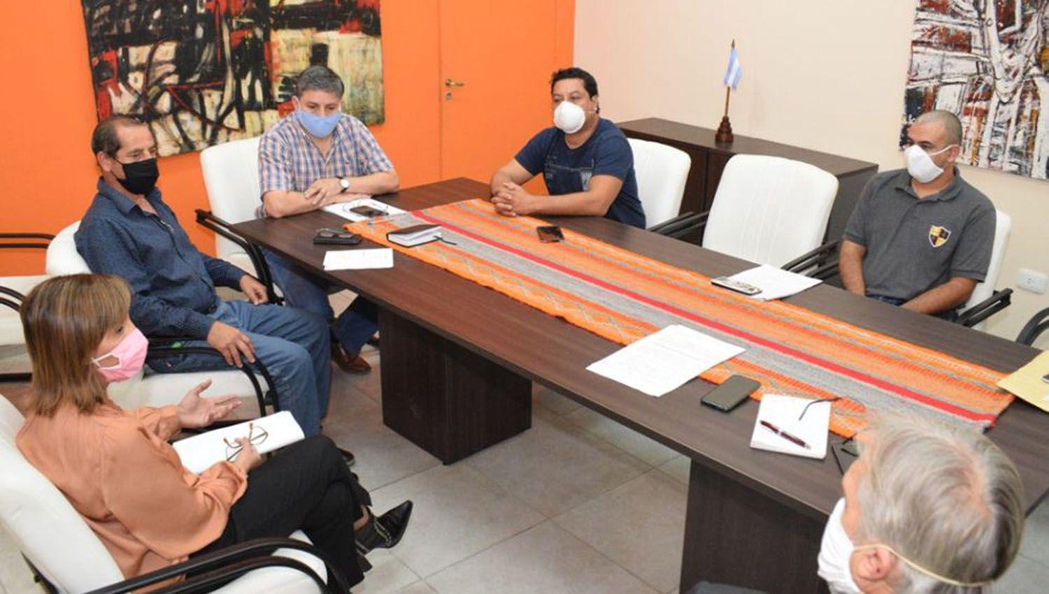 La Municipalidad diagramoacute el regreso de los taxis y radios taxis en la Capital