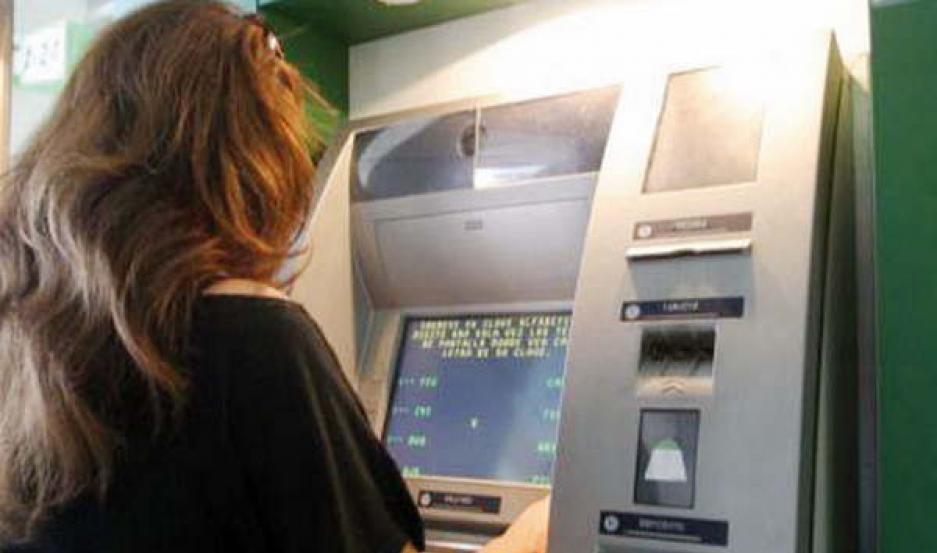 La Administracioacuten Puacuteblica cobraraacute sueldos seguacuten nuacutemero de DNI