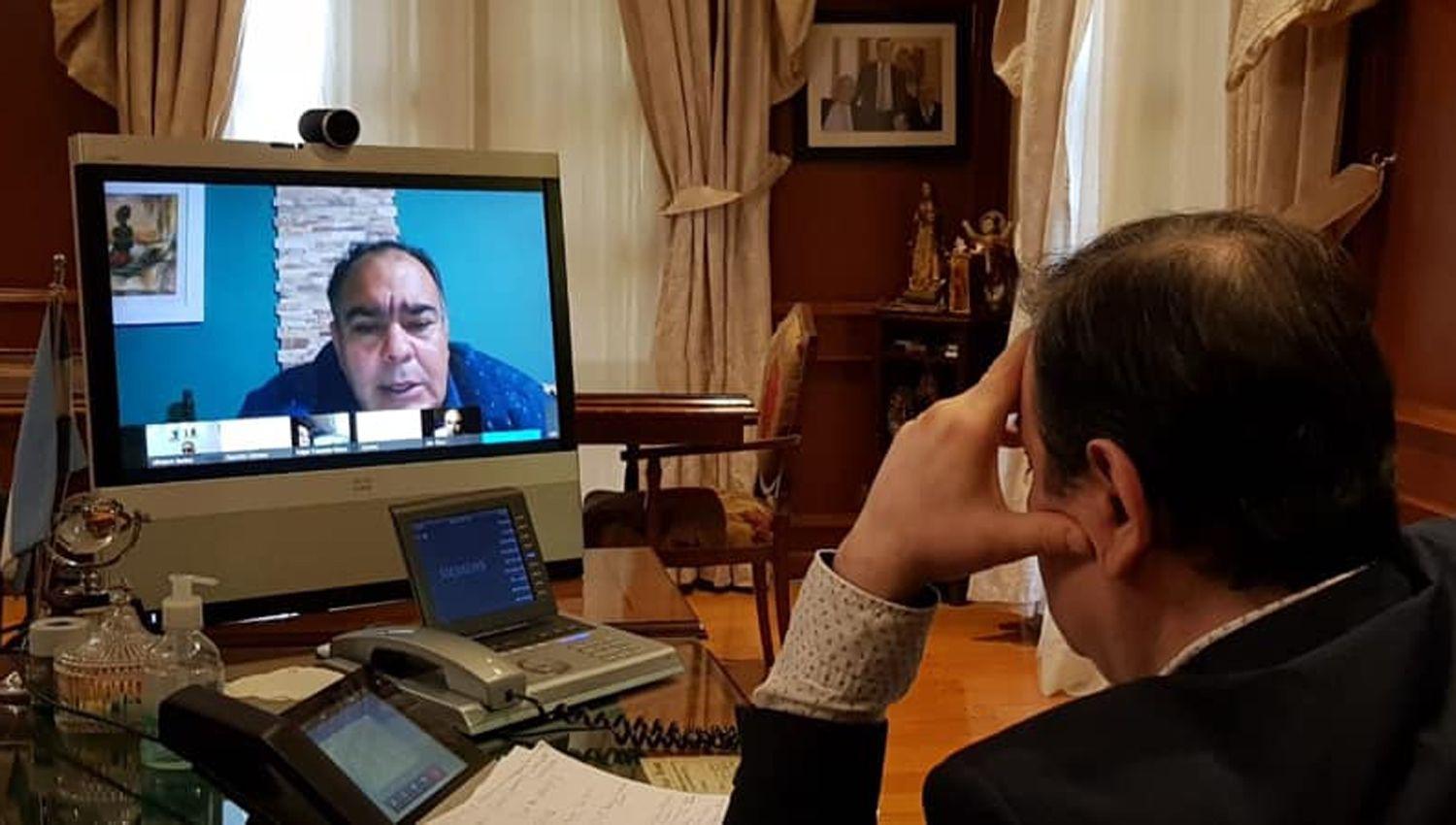 El gobernador Zamora mantuvo una video conferencia con intendentes de la provincia