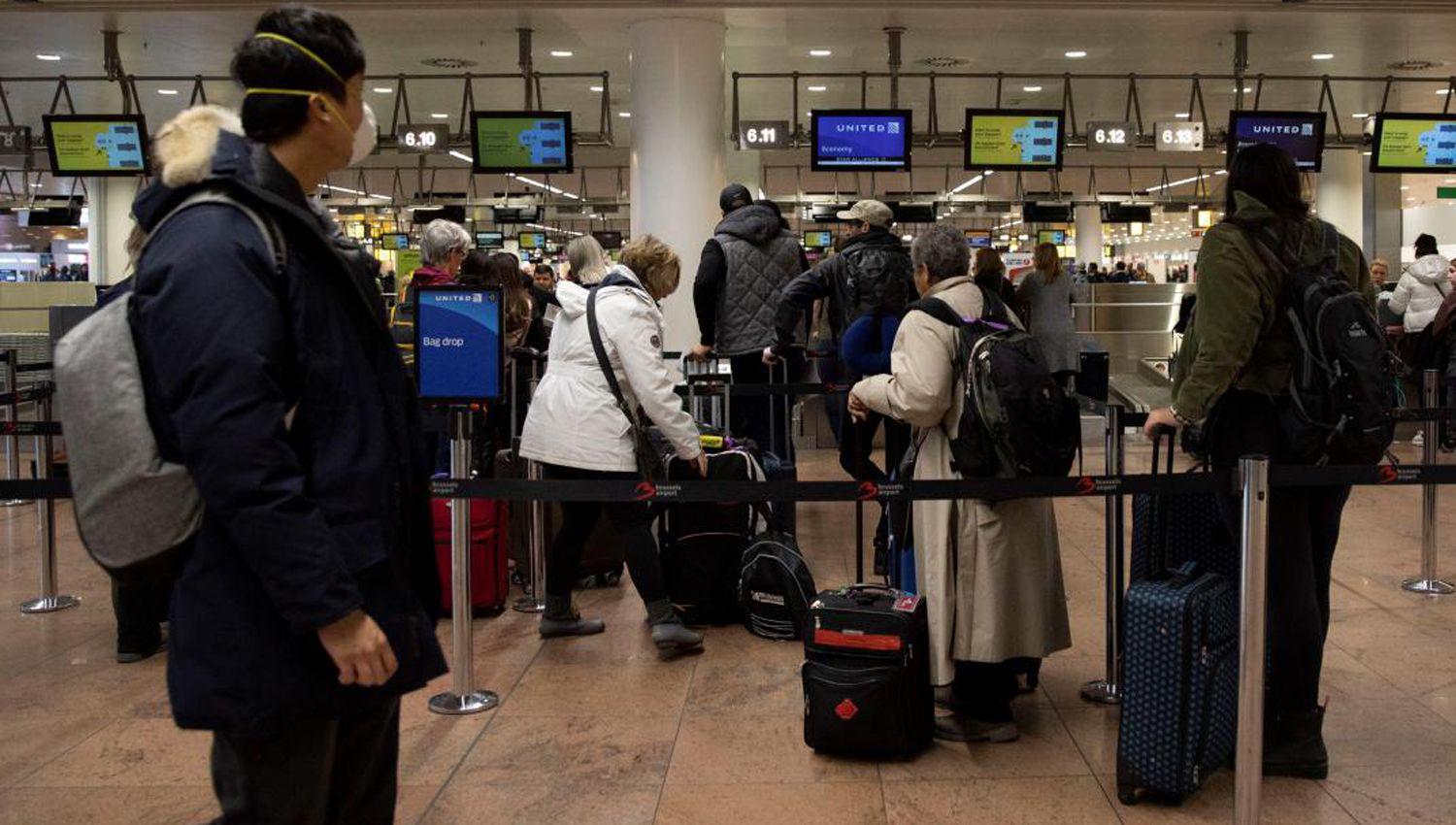 Aeroliacuteneas Argentinas traeraacute argentinos varados en Barcelona