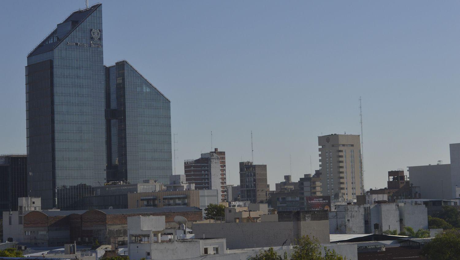 Santiago amanecioacute con 5 grados y se espera que la maacutexima llegue hasta 23deg