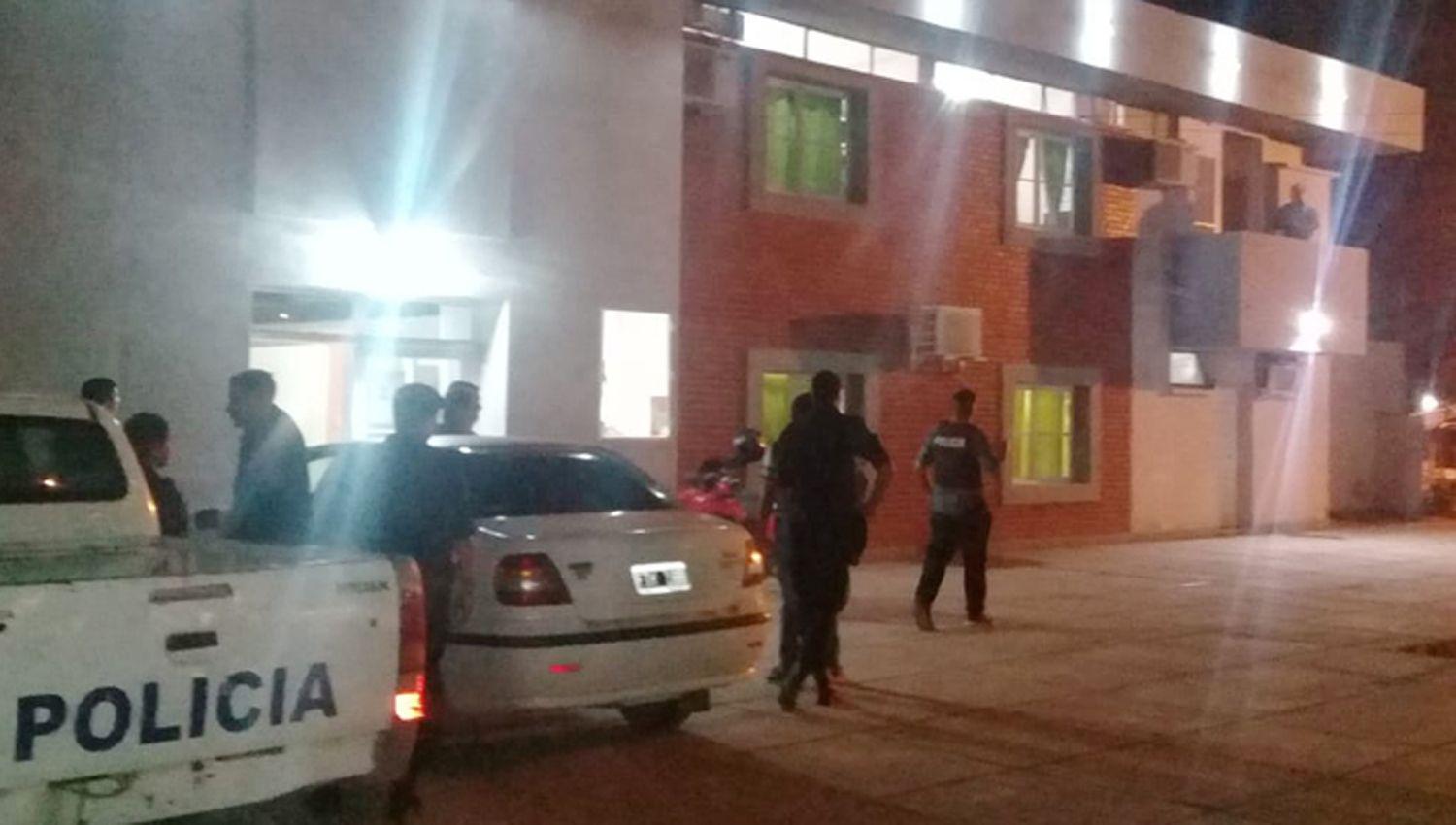 CONVERSIÓN El fiscal Bridoux aguarda la audiencia Los jornaleros estn alojados en Monte Quemado