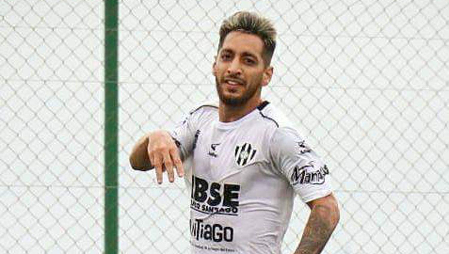 ÍDOLO Matías Pato Ríos es muy querido por los hinchas de Central Córdoba que lo apoyaron en su hora ms difícil