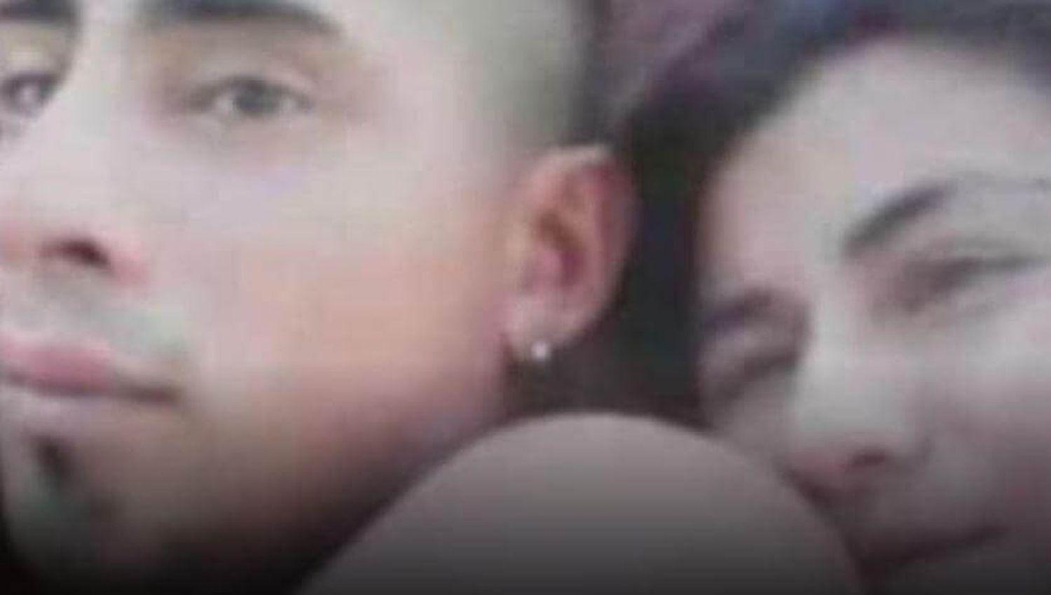 Matoacute su exnovia y corrioacute a esconderse en su casa pero su madre lo entregoacute a la policiacutea