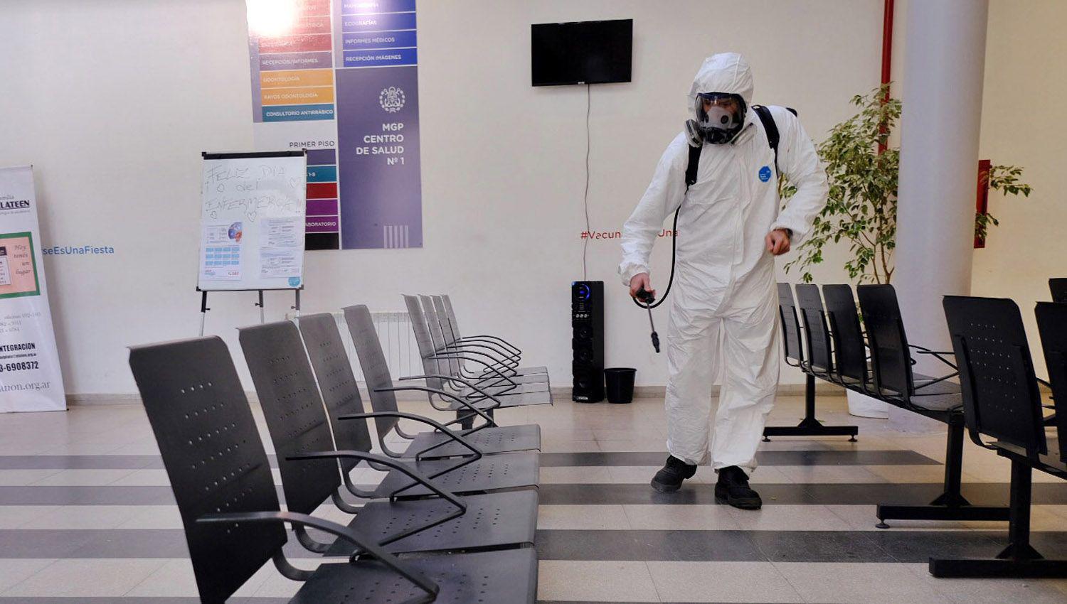 Coronavirus en Argentina- tres nuevas muertes y reacutecord de contagiados con 345 casos