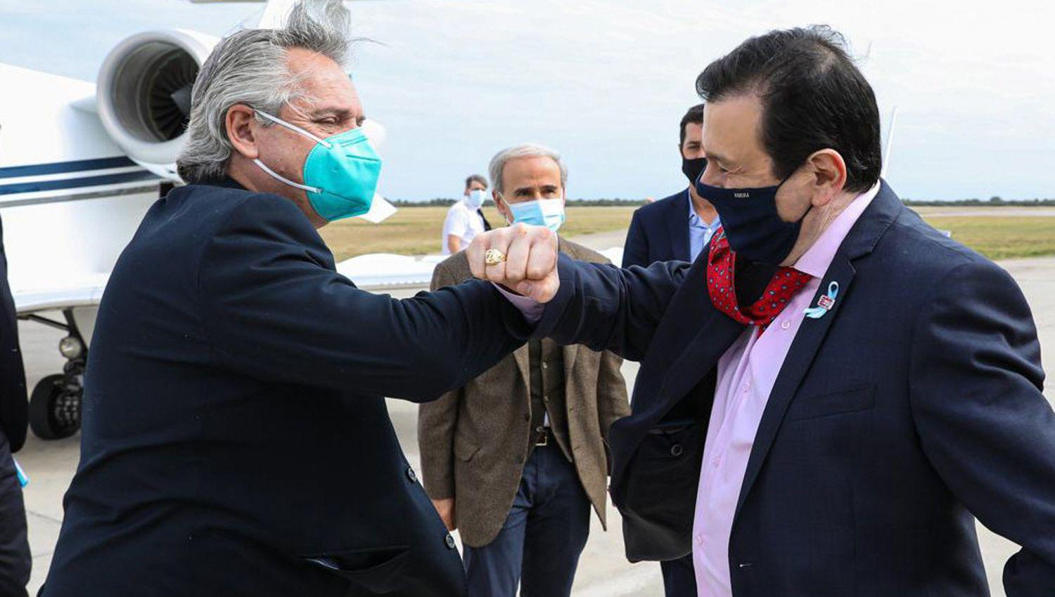 Zamora resaltoacute el reinicio de  obras y la firma de convenios