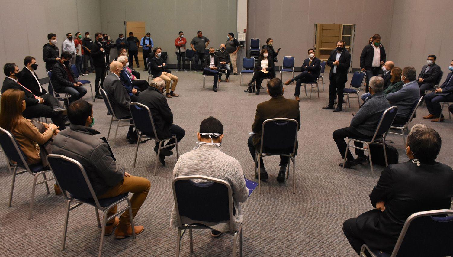 Se realizoacute una reunioacuten para coordinar acciones en residencias de adultos mayores