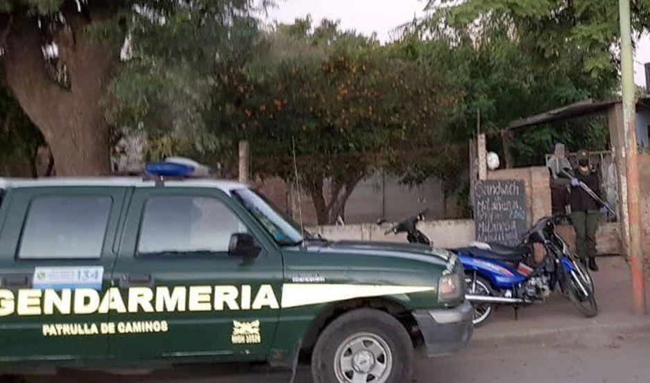 La Banda- allanan una casa y secuestran cocaiacutena dinero y vehiacuteculos