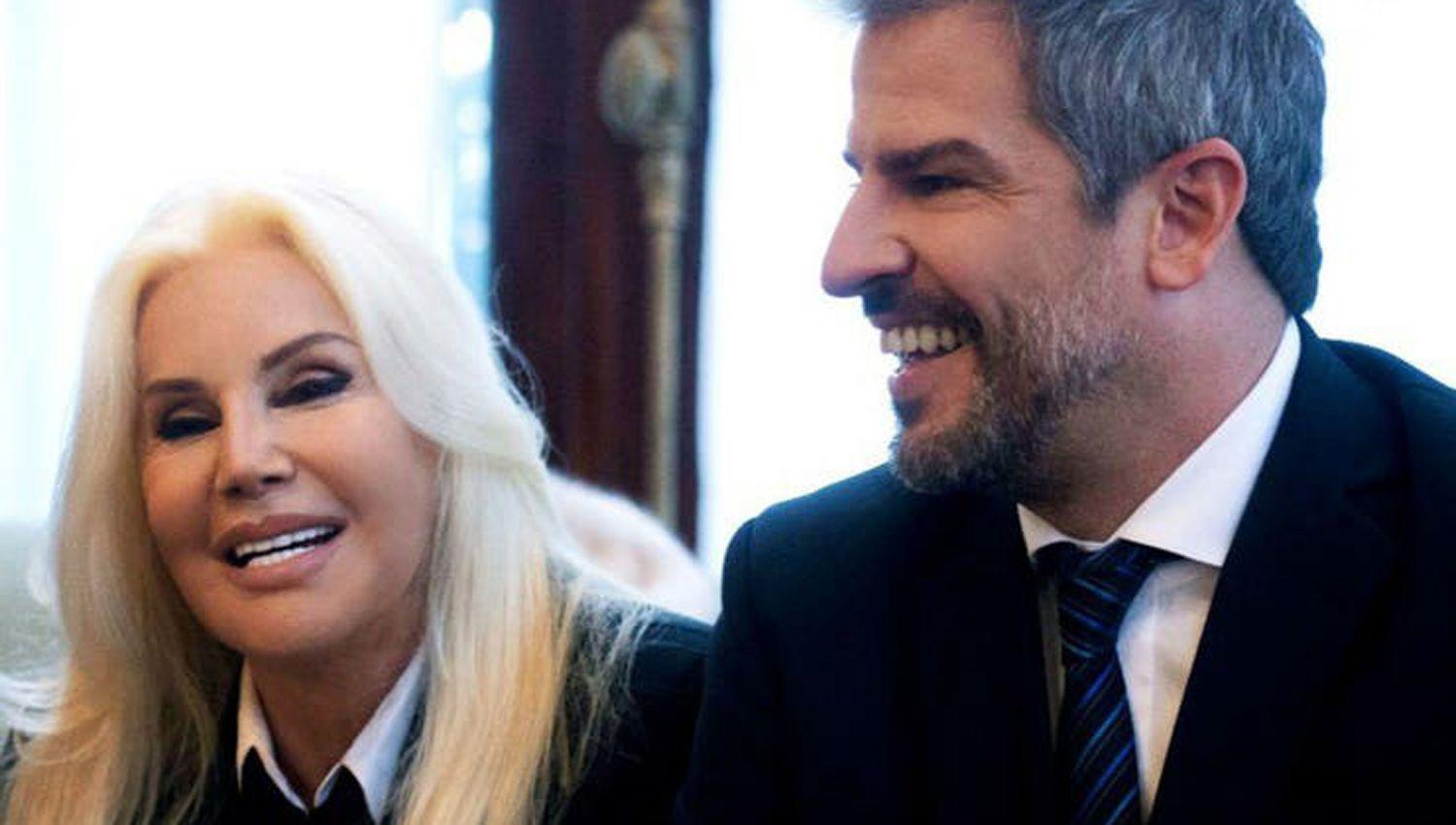 La diva junto con su hermano Patricio quien viajó con
ella a Uruguay