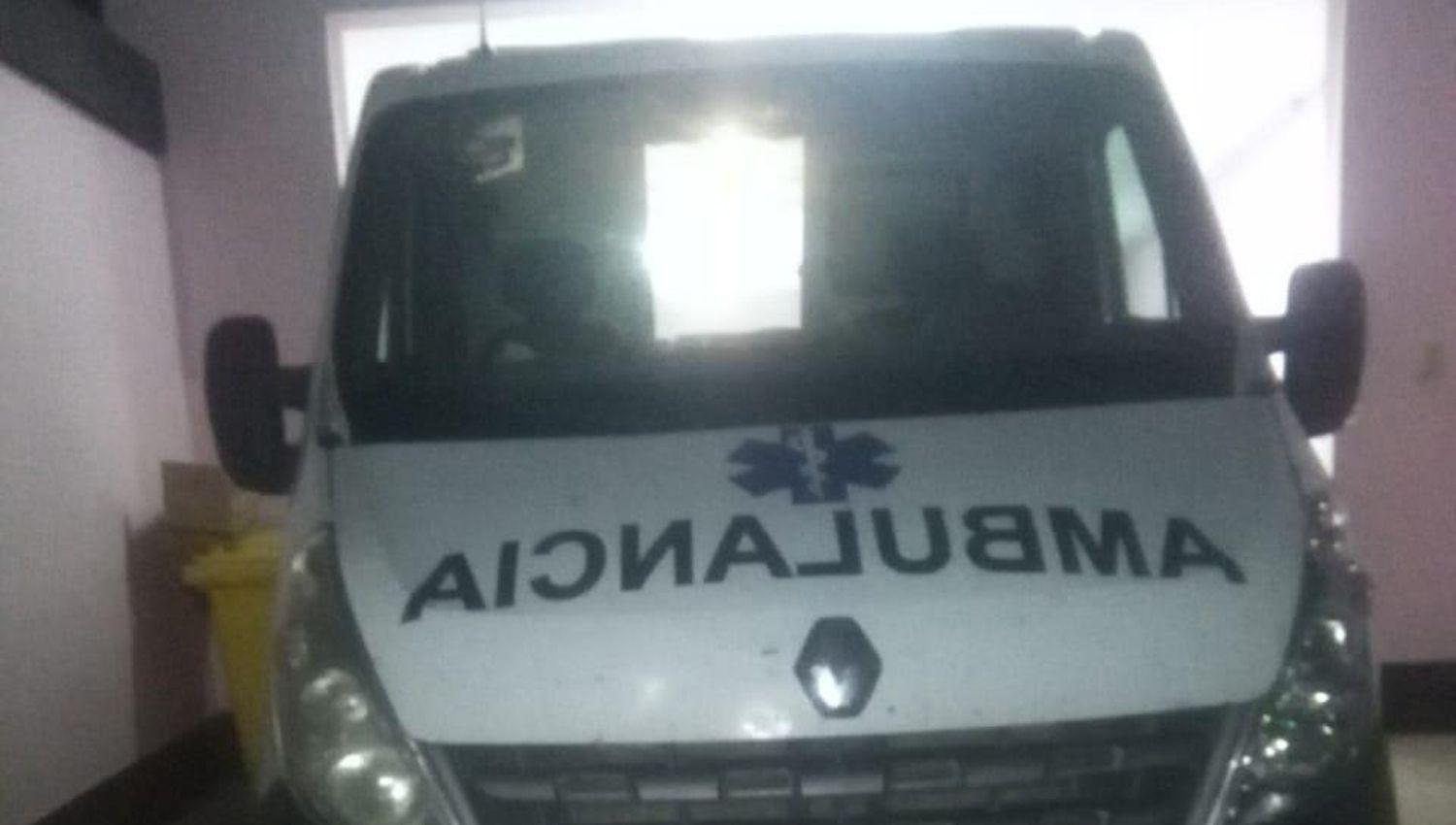 Enfermera y chofer de ambulancia atendieron un parto en plena ruta