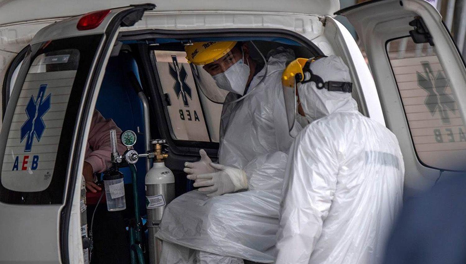 Otras 13 personas murieron y 904 fueron diagnosticadas con coronavirus en el paiacutes