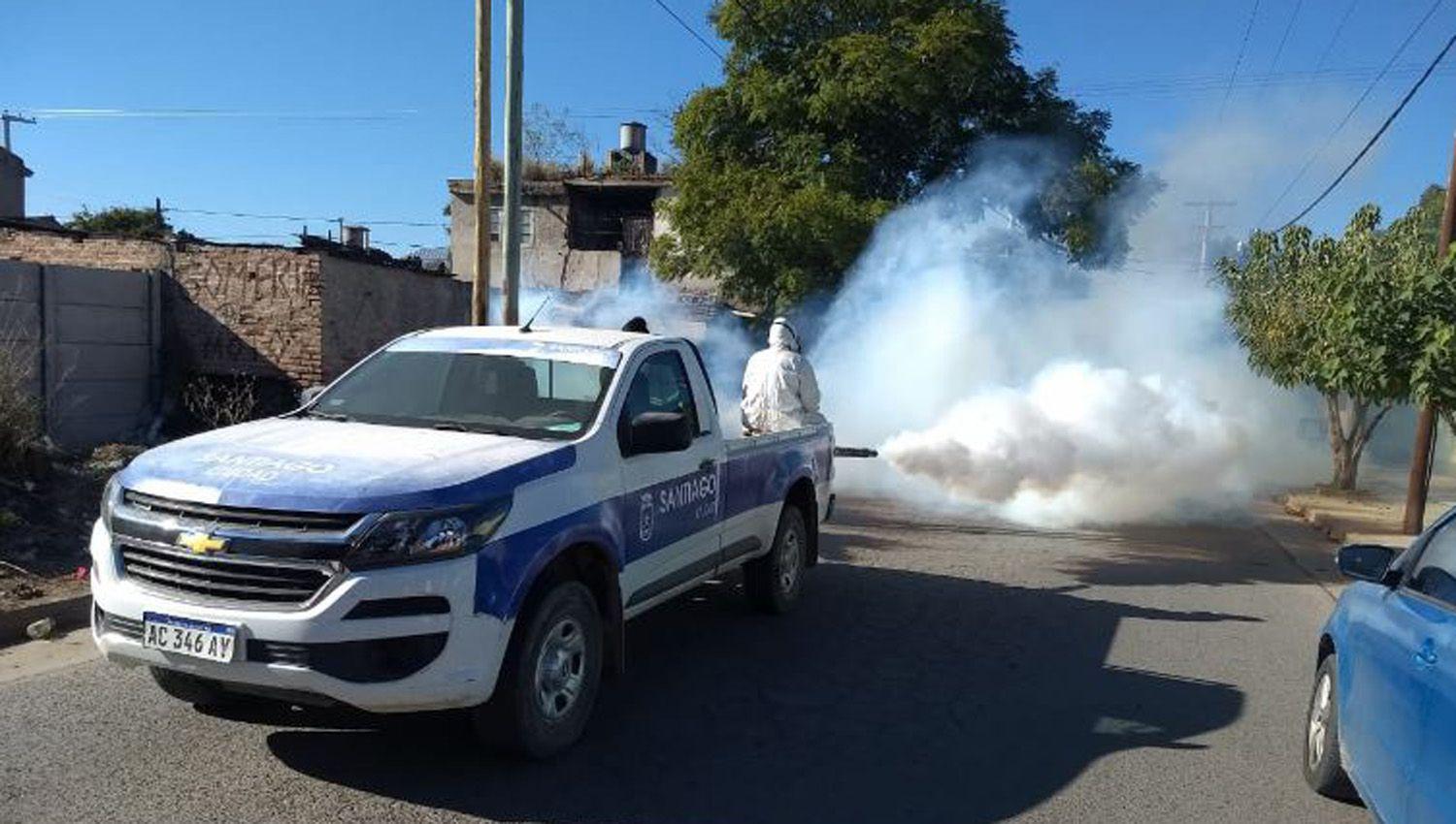 La Municipalidad reforzoacute la fumigacioacuten en el barrio San Martiacuten