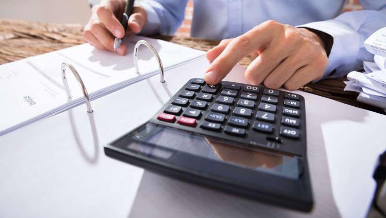 Crece el rumor de que podriacutean pagar el aguinaldo en cuotas