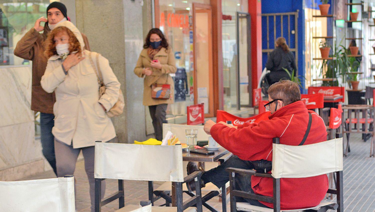 Santiago del Estero va recuperando algunas actividades como los bares y el running