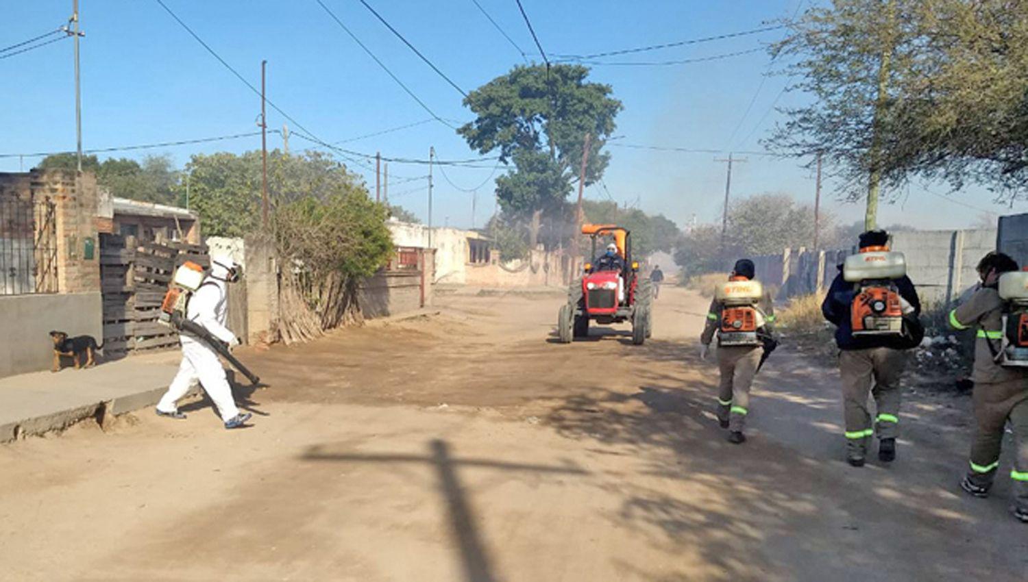 Intensifican la fumigacioacuten  en el barrio General Paz