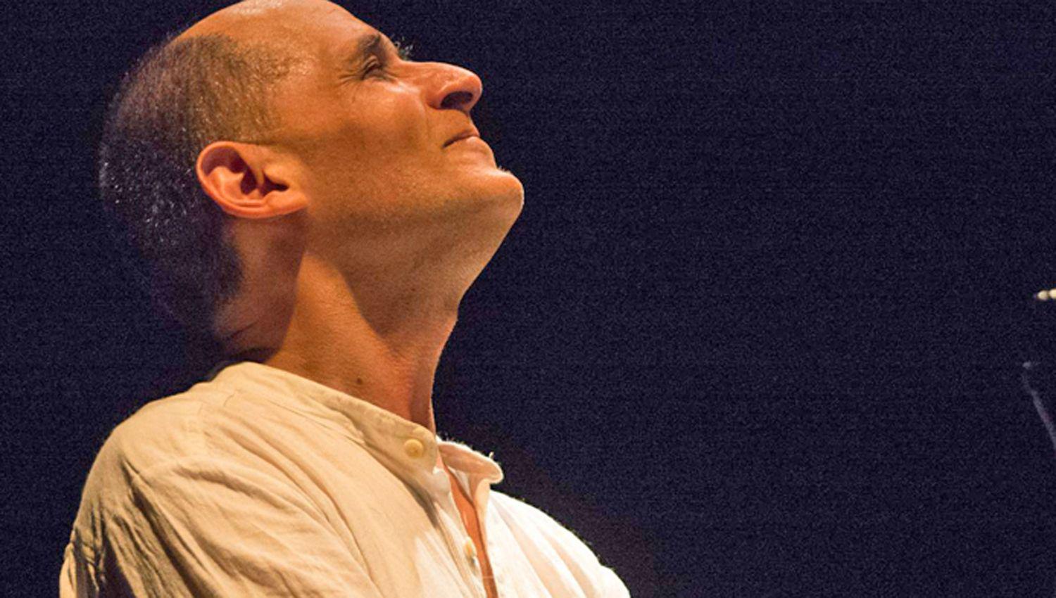 El santiaguentildeo Marcelo Perea le dedicoacute una zamba a Manuel Belgrano