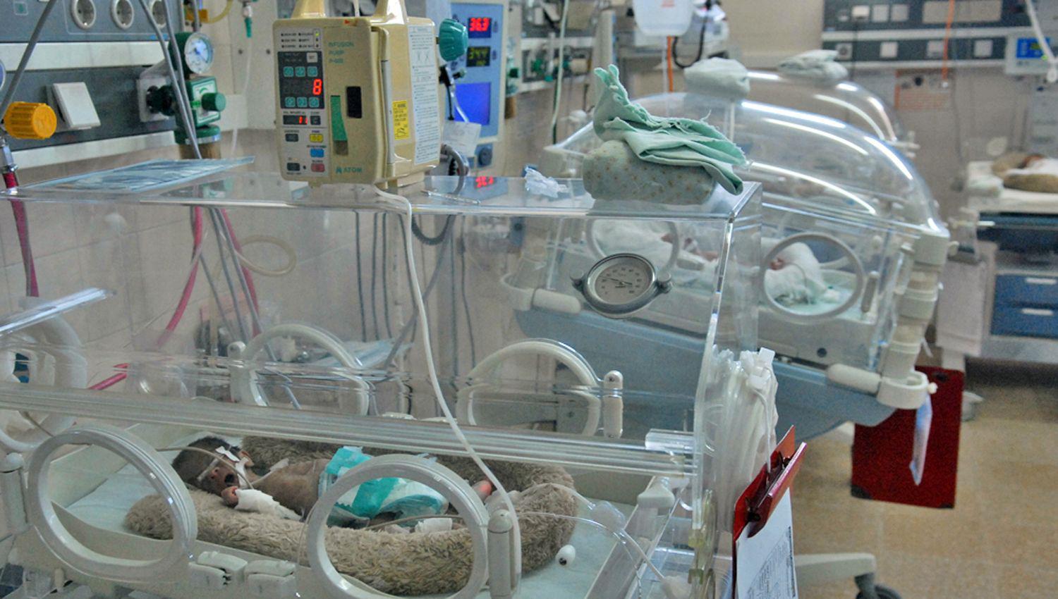 M�ximo Briana y Erick nacieron el martes y se encuentran en el Servicio de Neonatología del hospital