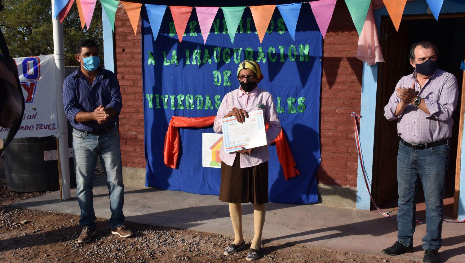 Entregaron viviendas sociales en el Departamento Figueroa