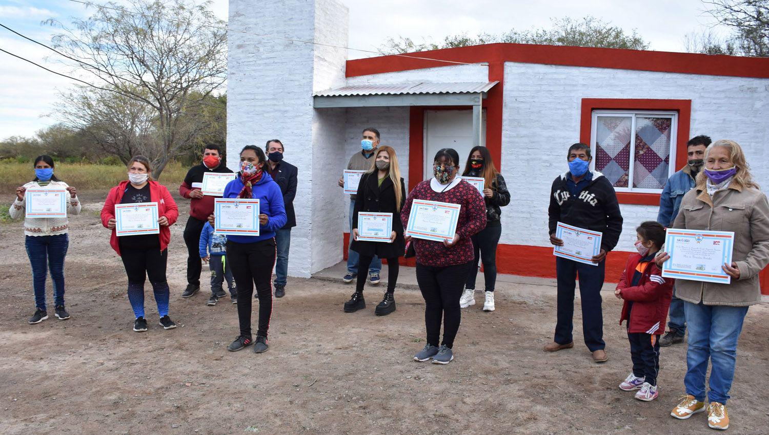 Entregaron viviendas sociales en La Banda