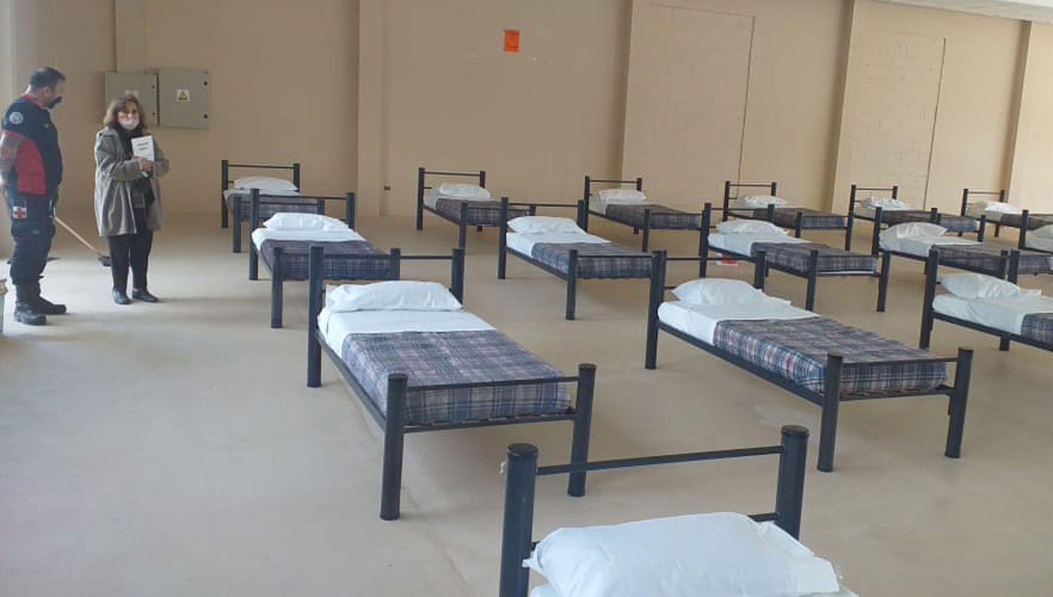 La ministra de Salud recorrioacute nuevo centro de aislamiento en la ciudad de La Banda