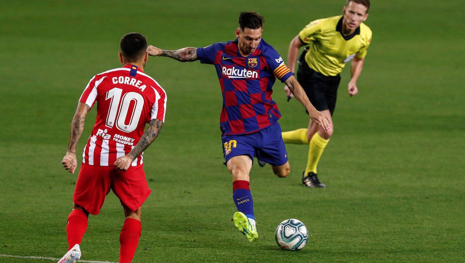 Messi llegoacute al gol 700 pero el Barcelona igualoacute con el Atleacutetico de Simeone y se aleja de la punta