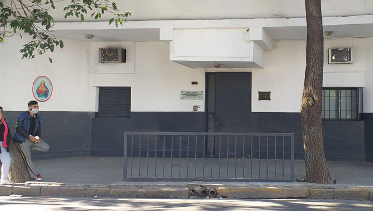 La sede central de la Escuela Especial se encuentra
desde siempre en Avda Belgrano 124 de la ciudad Capital