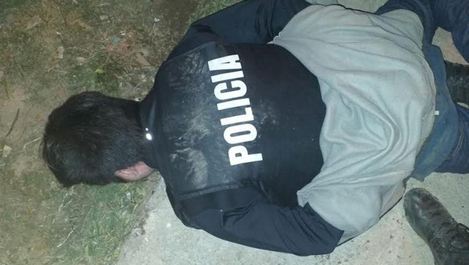 Villalba tenía puesto un chaleco antibala de la Policía y estaba fuertemente armado