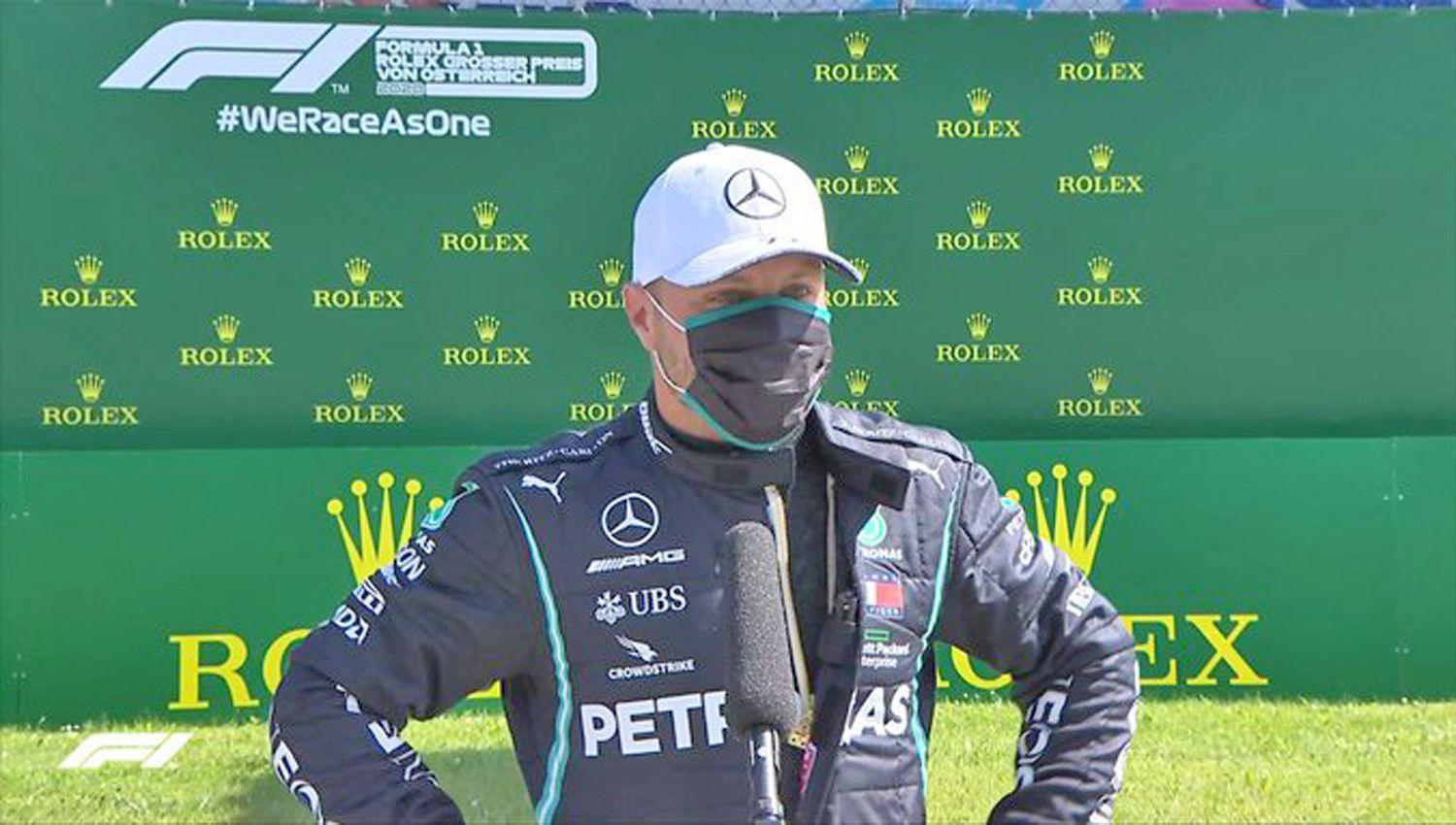 Tanto el piloto de Mercedes Bottas (en la foto) como el de Ferrari Leclerc se volvieron a sus casas y rompieron el protocolo