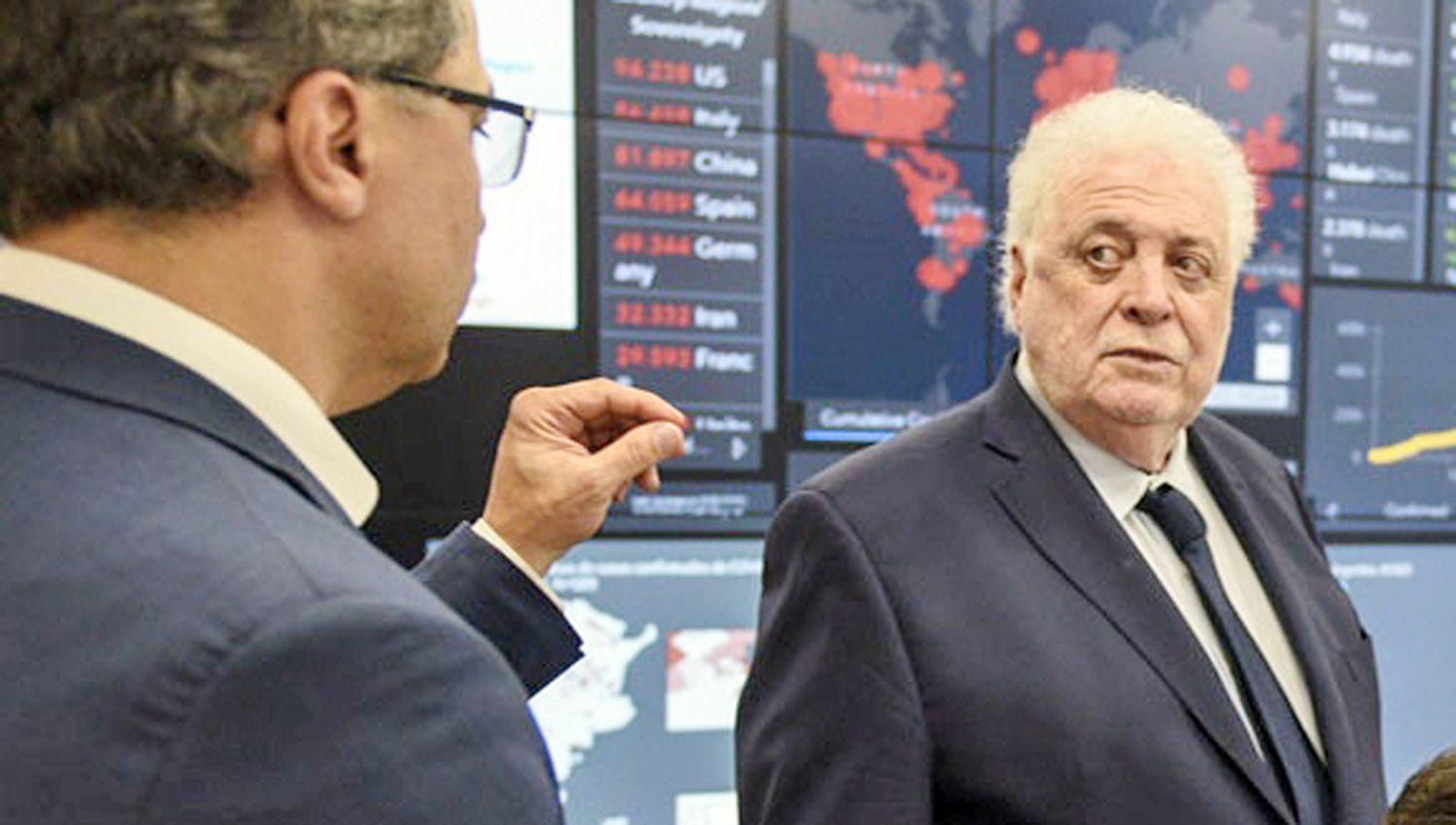 El ministro de Salud no est de acuerdo en la fecha que puso Conmebol pero quiere cumplirla