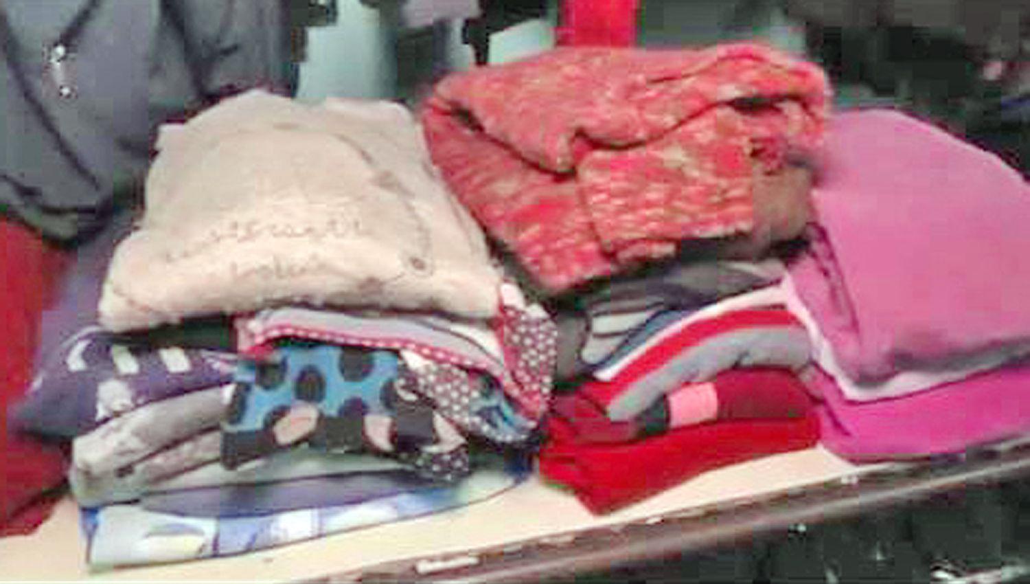 Sumate y dona todo lo que no uses A otro le servir y mucho indicaron