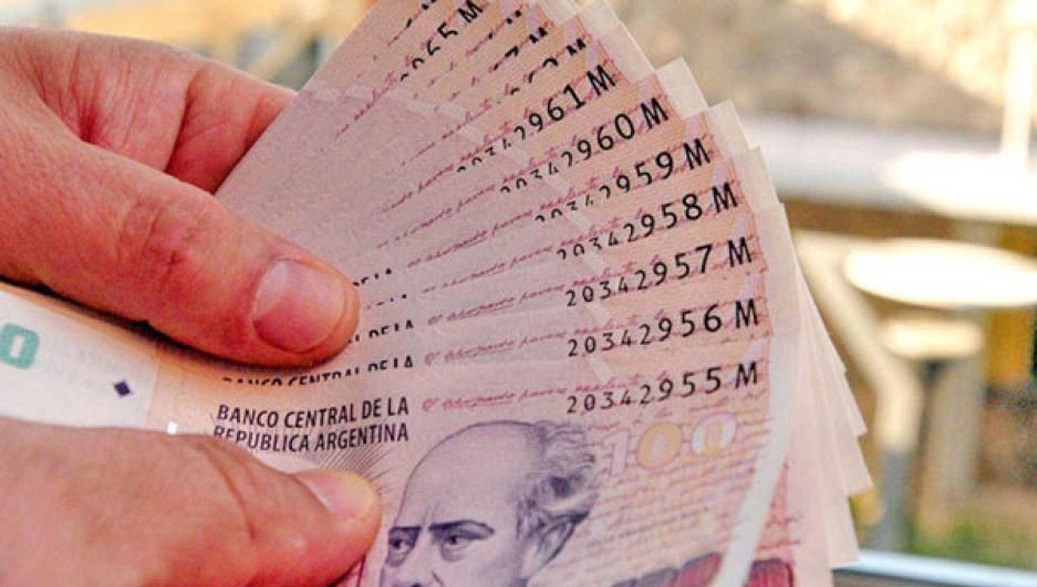 Comenzoacute el pago de un bono para trabajadores temporarios del turismo en Las Termas