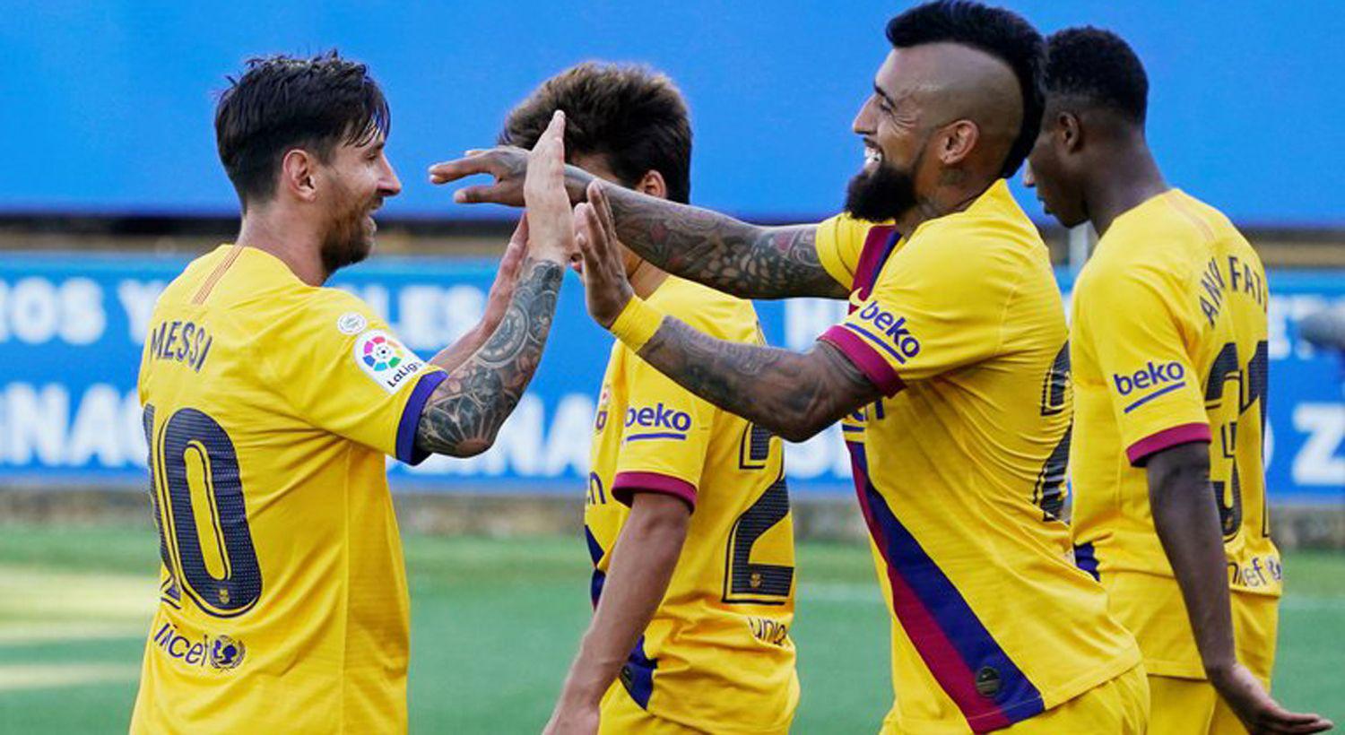 A un paso del record- doblete de Messi en la paliza de Barcelona al Alaveacutes