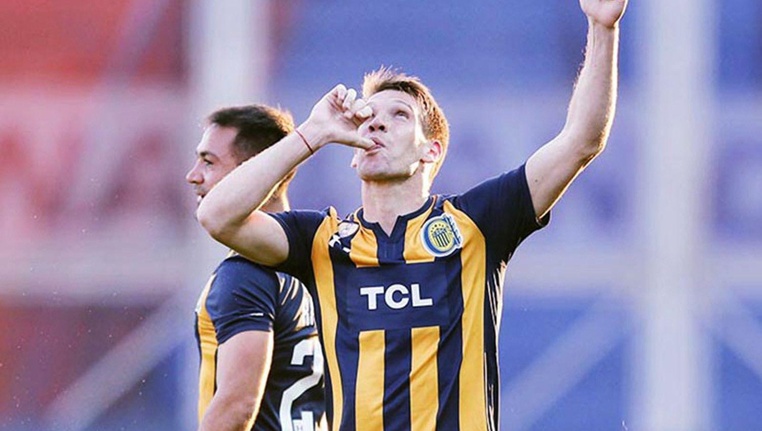 Riaño integrar� el plantel ferroviario hasta diciembre de 2021 El delantero cordobés seré el encargado de finalizar las jugadas