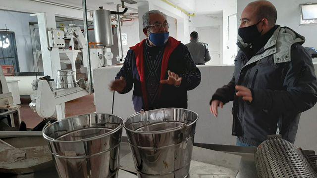Un emprendedor instaloacute una planta procesadora de tomates