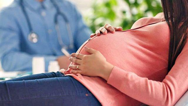 Una medicacioacuten para la esclerosis muacuteltiple puede indicarse durante embarazo y lactancia