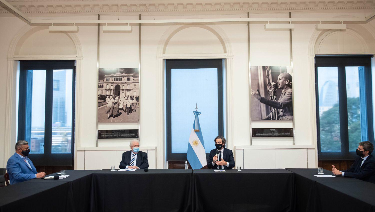 Las autoridades nacionales recibieron a los responsables
del f�tbol argentino ayer por la tarde