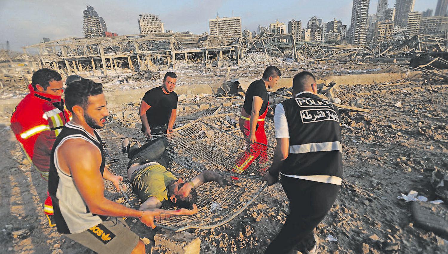 Las explosiones tomaron por sorpresa a miles de
libaneses en Beirut El n�mero de muertos podría aumentar con el correr de las horas